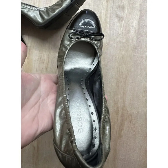 BCBGirls Patent Heels Size 9B Chunky Heel Black Green Bow Runched Side - Picture 4 of 8